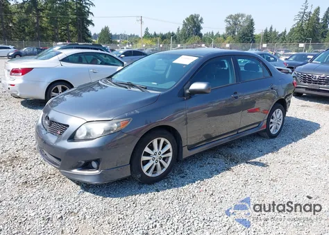 2010 Toyota Corolla S z USA, uszkodzony, nr VIN 2T1BU4EE6AC449246